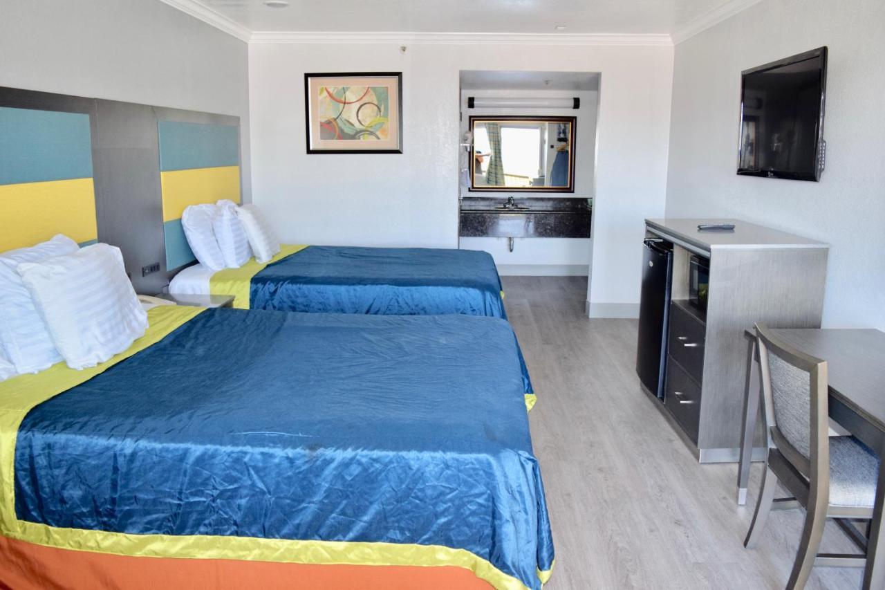 Budget Inn ลาปูเอนเต ภายนอก รูปภาพ