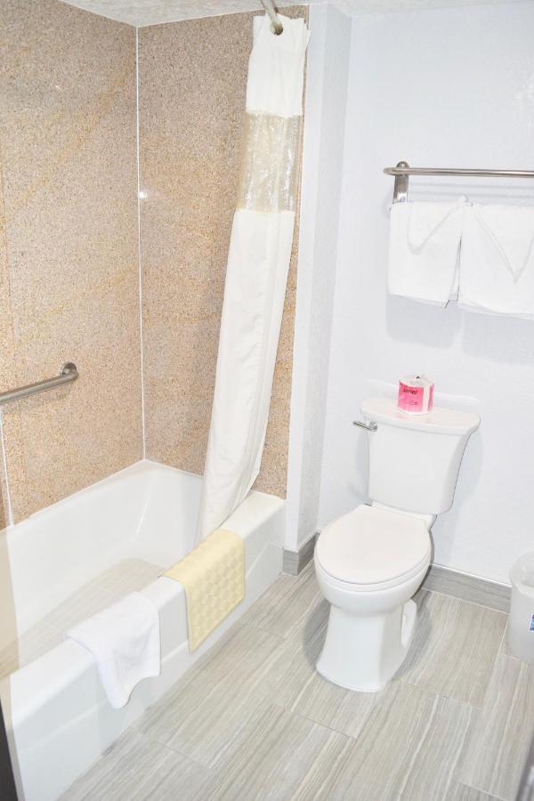 Budget Inn ลาปูเอนเต ภายนอก รูปภาพ
