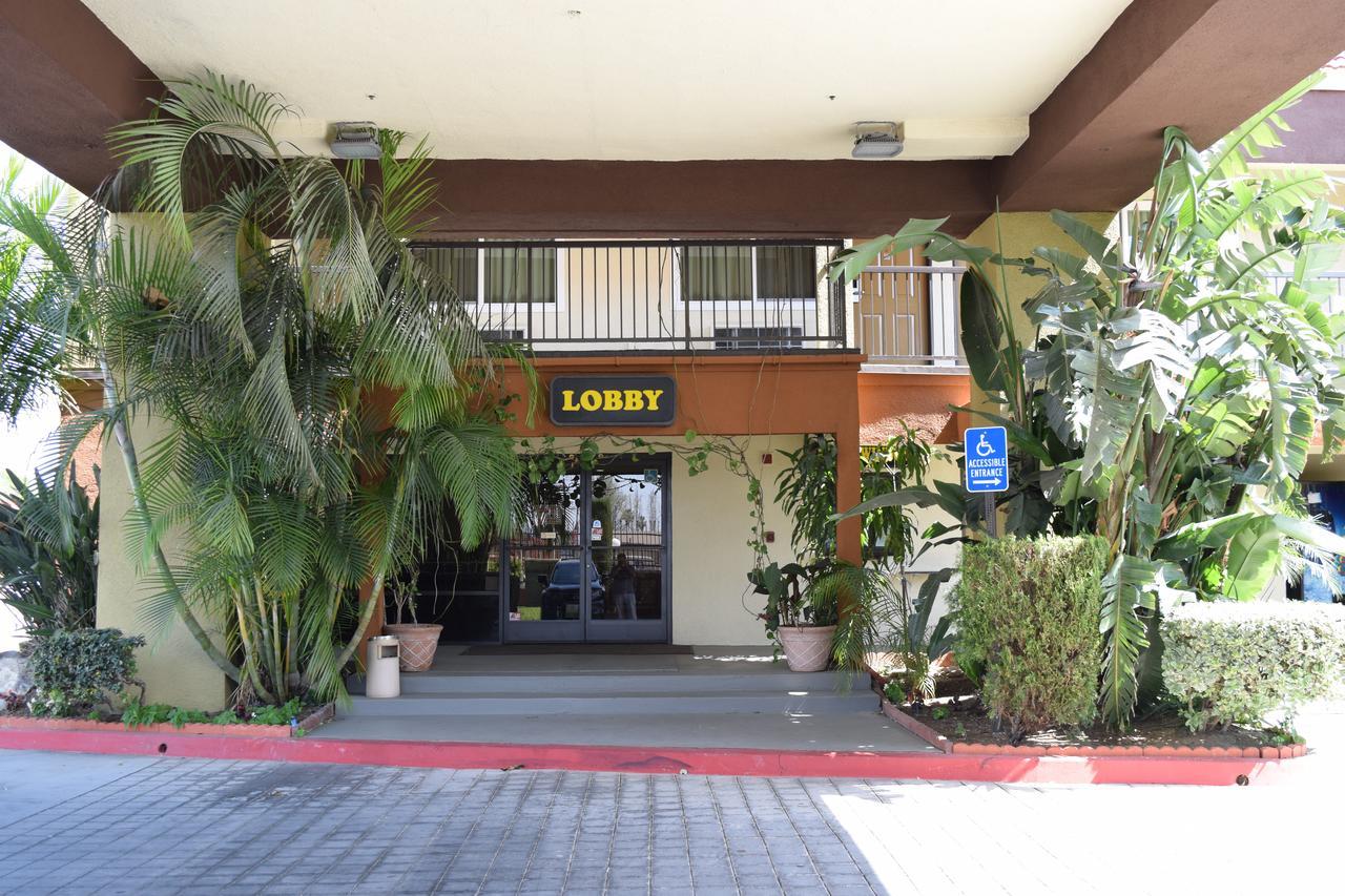 Budget Inn ลาปูเอนเต ภายนอก รูปภาพ